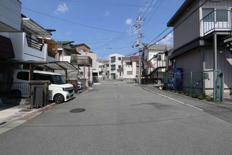 箕面市粟生外院1丁目