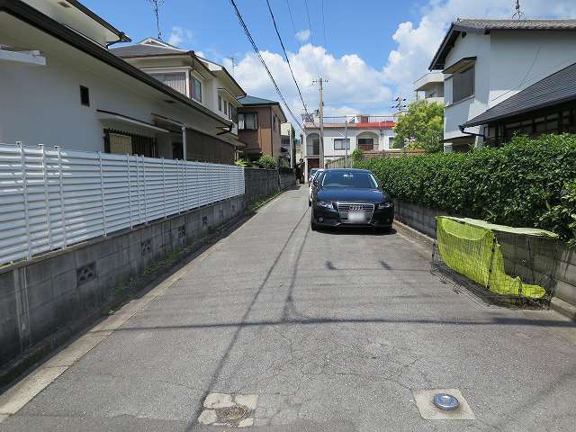 箕面市西小路1丁目