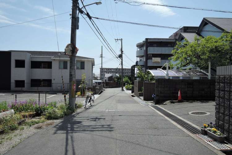 箕面市坊島2丁目