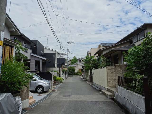 吹田市千里山高塚