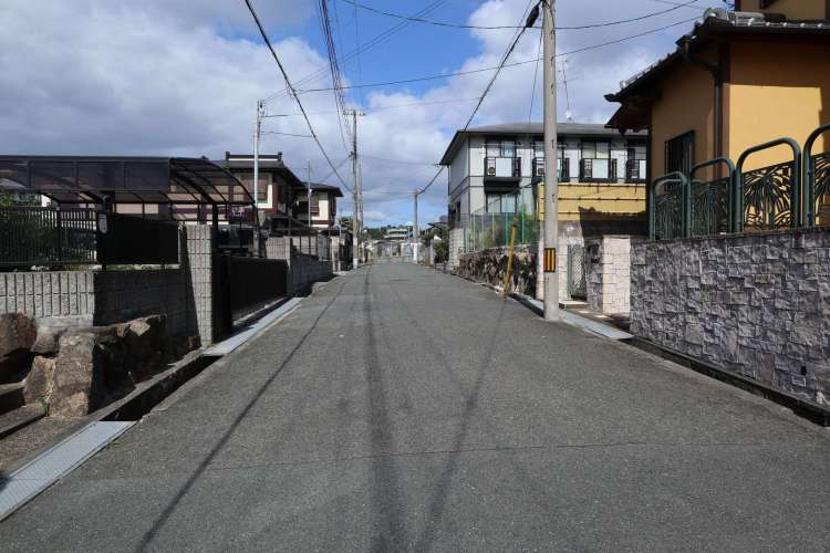 吹田市山手町2丁目