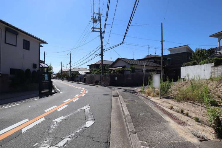 豊中市上野坂1丁目