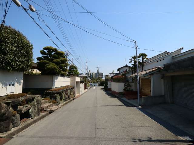 豊中市新千里南町1丁目