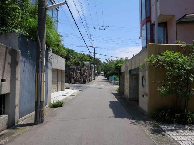 神戸市東灘区西岡本7丁目