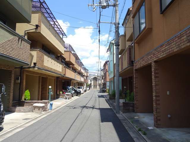 摂津市一津屋3丁目