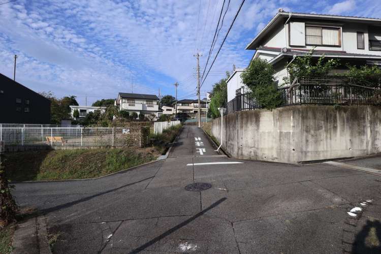 名古屋市守山区川東山