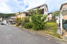 川辺郡猪名川町白金1丁目 一戸建て