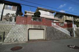 宝塚市逆瀬台4丁目 一戸建て