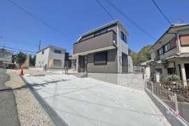 川西市西多田2丁目 一戸建て