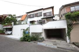 宝塚市御殿山4丁目 一戸建て