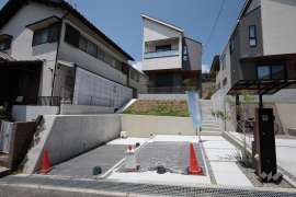 宝塚市仁川高丸2丁目 一戸建て