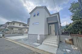 川西市けやき坂2丁目 一戸建て