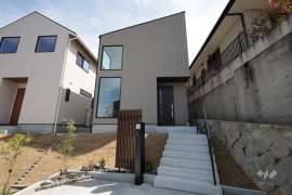 宝塚市長寿ガ丘 一戸建て