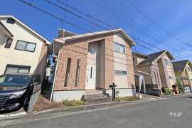 川西市清和台東2丁目 一戸建て