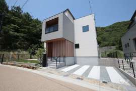 宝塚市山手台東4丁目 一戸建て