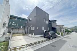 川辺郡猪名川町若葉1丁目 一戸建て