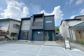 川西市向陽台3丁目 一戸建て