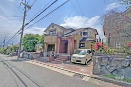 川辺郡猪名川町白金1丁目 一戸建て