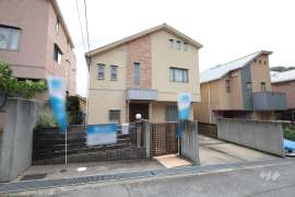 宝塚市紅葉ガ丘 一戸建て