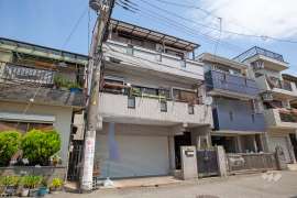 吹田市末広町 一戸建て