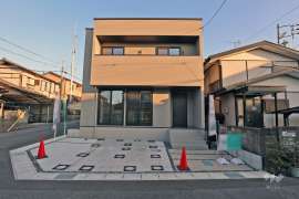 大府市半月町4丁目 一戸建て