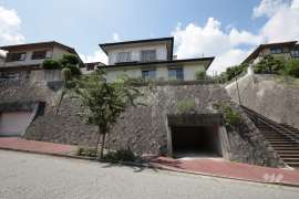 宝塚市逆瀬台6丁目 一戸建て