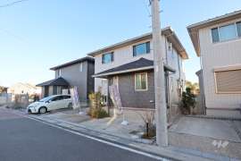 瀬戸市西松山町2丁目 一戸建て
