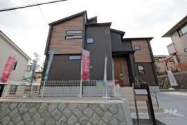 宝塚市逆瀬台5丁目 一戸建て