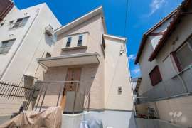 宝塚市泉町 一戸建て