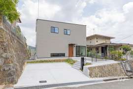 宝塚市ふじガ丘 一戸建て