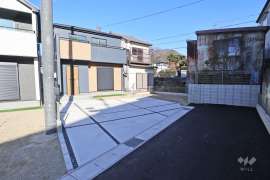 瀬戸市東郷町 一戸建て