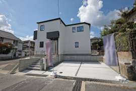 宝塚市中山桜台2丁目 一戸建て