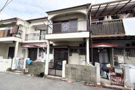 川西市絹延町 テラスハウス