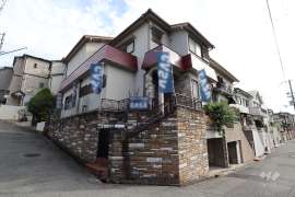 豊中市東泉丘2丁目 一戸建て