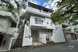 宝塚市花屋敷荘園2丁目 一戸建て