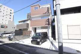 名古屋市中川区尾頭橋2丁目 一戸建て