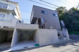 高槻市日吉台六番町 一戸建て