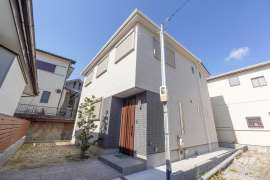 高槻市南平台1丁目 一戸建て