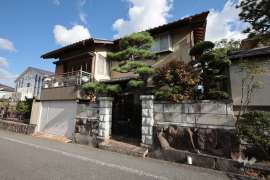 宝塚市逆瀬川2丁目 土地