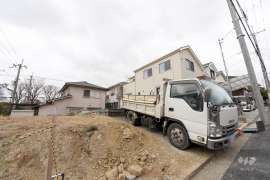 高槻市日吉台五番町 一戸建て