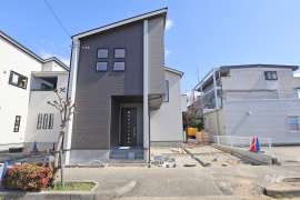 春日井市西高山町2丁目 一戸建て