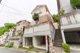 高槻市月見町 一戸建て