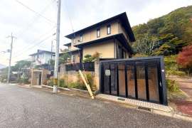 川西市けやき坂3丁目 一戸建て