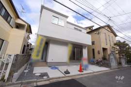 高槻市深沢町1丁目 一戸建て