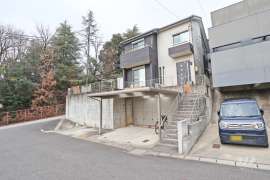 瀬戸市城ケ根町 一戸建て