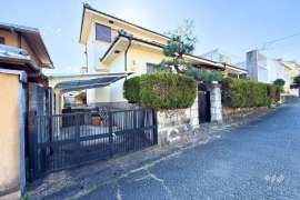 川西市湯山台1丁目 一戸建て