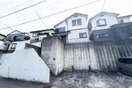 尾張旭市長坂町南山 一戸建て