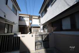 宝塚市中野町 一戸建て