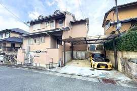 川辺郡猪名川町白金3丁目 一戸建て