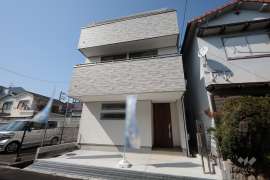 宝塚市泉町 一戸建て